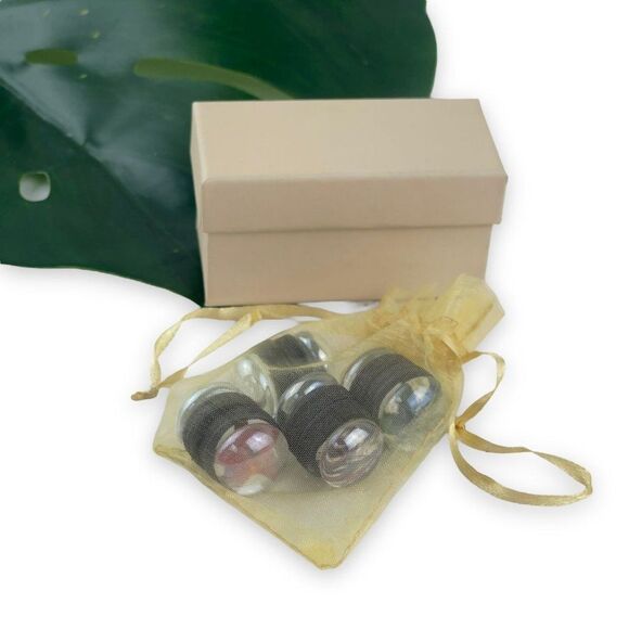 Handmade Glass Sea Creature Magnets  🐙🐠🐋 - Picture 2 of 7